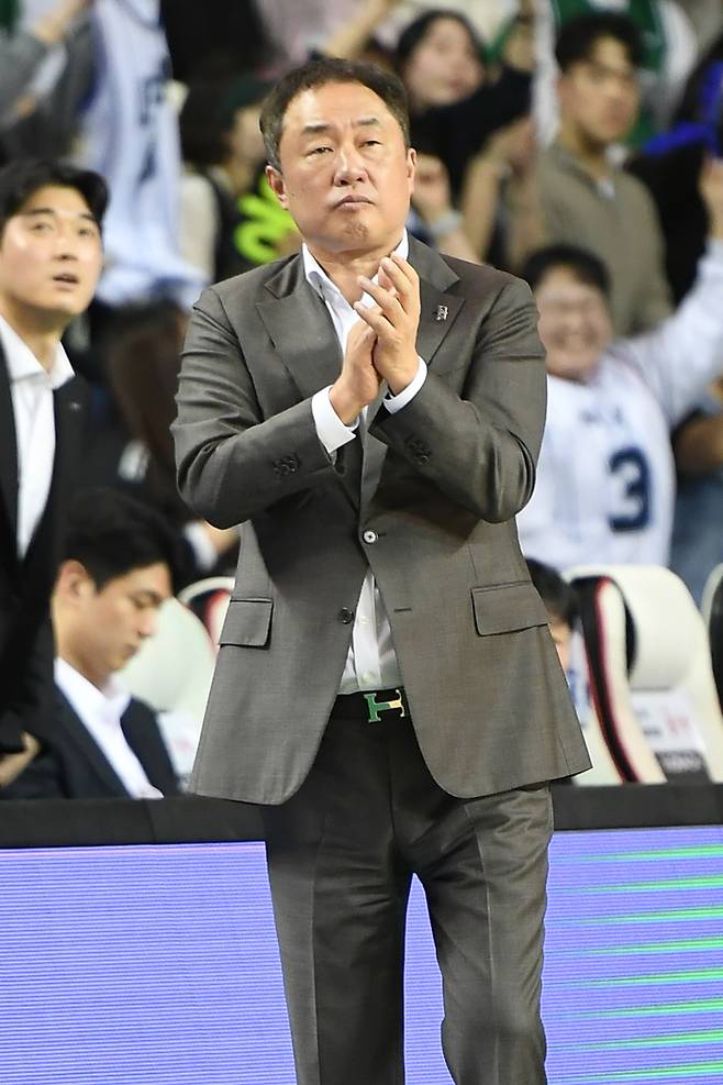KCC 전창진 감독. 사진 | KBL