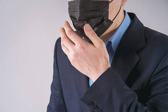 만성폐쇄성폐질환(COPD)은 흡연과 미세먼지 등으로 발생하는 질환이다. 감기와 증상이 비슷해 방치하는 경우가 많다. (게티이미지뱅크 제공)