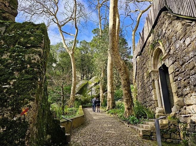 무어인의 성 가는 길.