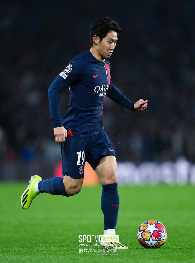 ▲ 이강인은 18일(한국시간) 프랑스 몽펠리에 스타드 드 라 모송에서 열린 2023-24 프랑스 리그앙 26라운드 몽펠리에와 경기에 선발 출전해 70분 동안 그라운드를 누볐다. 3-2로 앞선 후반 53분 득점으로 6-2 승리에 힘을 더했다.