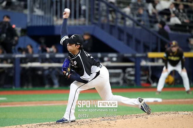 ▲ 원태인이 샌디에이고 파드리스와의 스페셜 매치에서 2이닝 동안 삼진 3개를 잡으며 무실점으로 호투했다.