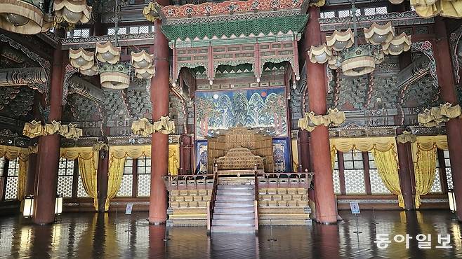 조선부터 근대까지 이어지는 역사적 흐름을 살펴볼 수 있는 창덕궁 인정전 모습. 김선미 기자