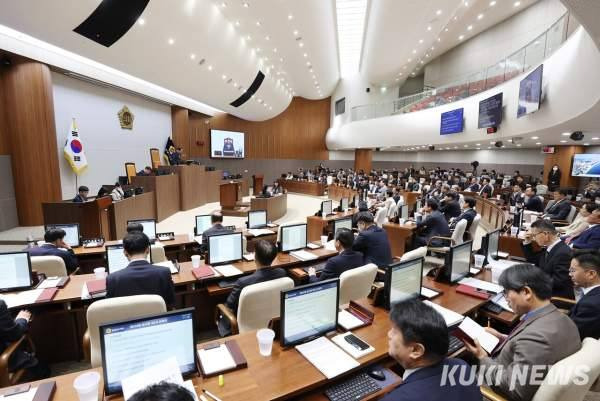 충남도의회 제 350회 임시회 제 3차 본회의 모습.