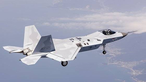 한국형 전투기 KF-21 시제 '5호기'가 지난해 5월 16일 첫 비행을 하고 있다. 사진 방위사업청