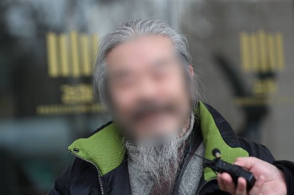 아동성범죄자 조두순이 법정구속되면서 감시 인력이 철수한다. 사진은 지난 11일 경기 안산시 단원구 수원지방검찰청 안산지청에서 첫 공판을 마친 뒤 취재진의 질문에 답하는 조두순. /사진=뉴스1