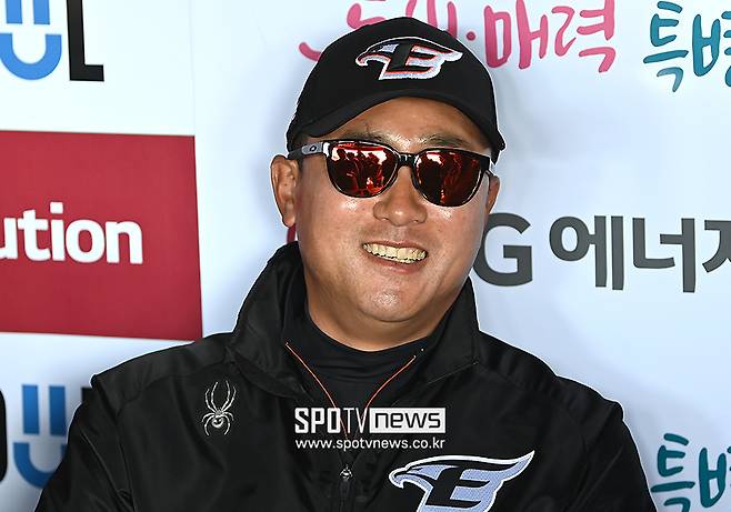 ▲ 한화 최원호 감독은 자신의 기억으로는 선수 시절 개막 엔트리에 이름을 올린 적이 한 번도 없다고. 감독으로 맞이하는 첫 개막전에 대한 감상도 아직은 잘 모르겠다고 했다. ⓒ곽혜미 기자