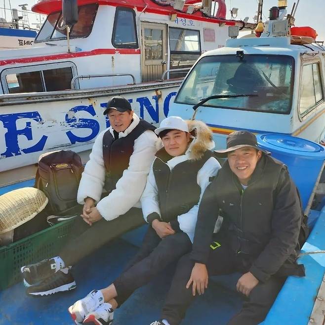 정근우(오른쪽)이 절찬한 친구들인 이대호(왼쪽), 추신수(가운데)와 함께 찍은 사진. 1982년생인 이들은 한국 야구의 황금세대로 불린다. 정근우 인스타그램