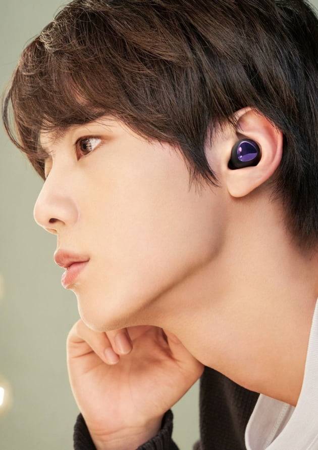 "카메라에 담을 수 없는 실물" 방탄소년단 진 군대 감탄 실물 후기