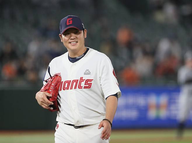 ▲ 김태형 감독은 한현희가 준비를 잘한다면 다시 기회가 있을 것이라 예상하고 있다 ⓒ 롯데 자이언츠