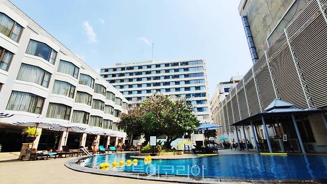 클래식한 해변휴양지의 고급 호텔 베이뷰 파타야 (사진. 김관수)