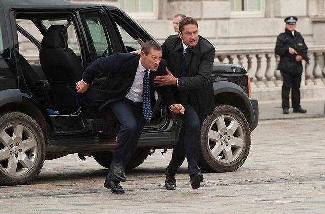 영화 ‘런던 해즈 폴른(London Has Fallen·2016)’의 한 장면.