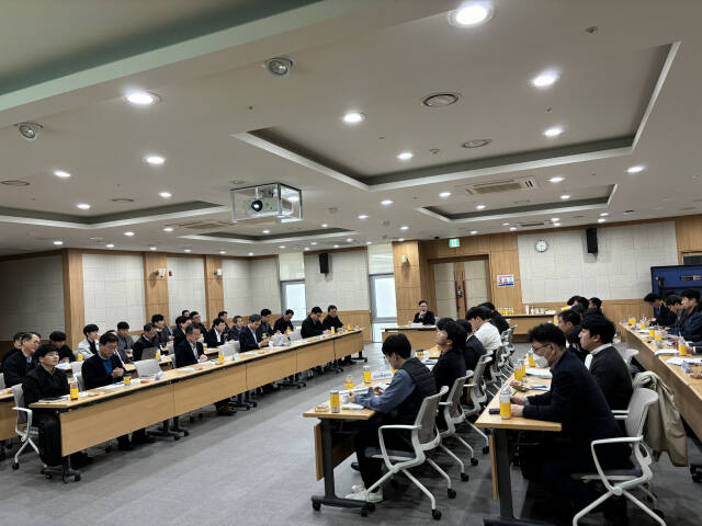 한국수자원공사 한강유역본부는 27일 ‘부서장 안전보건 소통워크숍’을 개최했다. 한강유역본부 제공