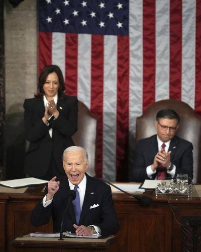 지난 3월7일(현지시간) 열정적으로 국정연설을 하는 조 바이든 미국 대통령 [AP 연합뉴스]