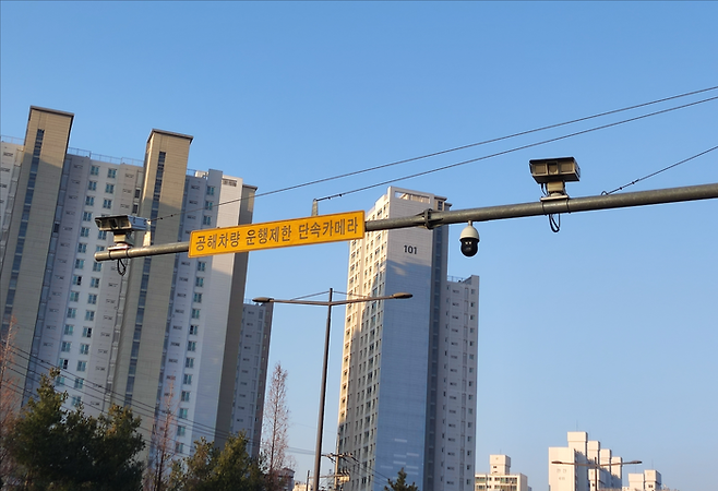 공해차량 운행단속 단속 카메라 ⓒ 인천시 제공