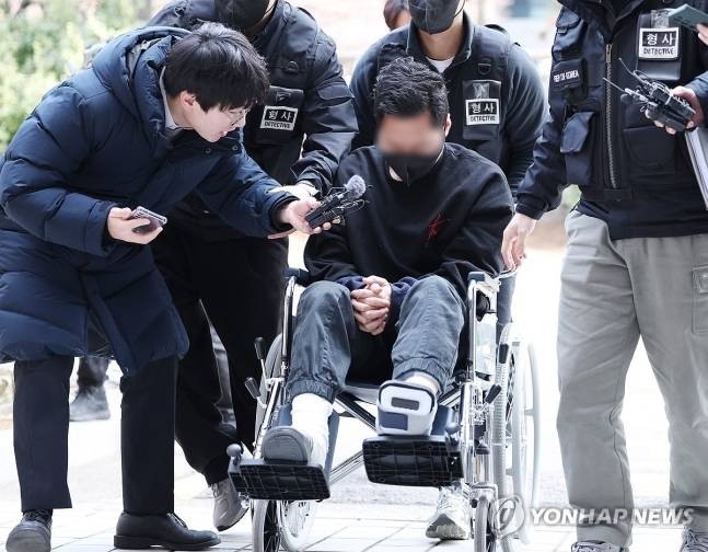 아내에게 성인방송 출연 협박 전직 군인. [사진출처 = 연합뉴스]