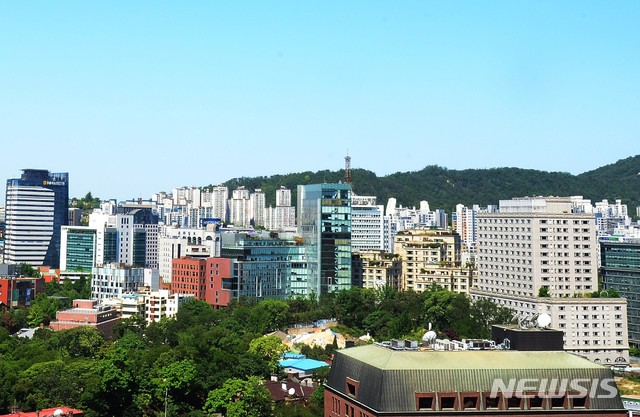 [서울=뉴시스]서울 중구의 빌딩숲. 기사 내용과 직접적 관련 없음. (사진=뉴시스 DB)