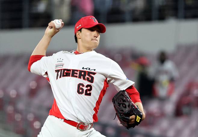 ▲ 스트라이드를 할 때 상체가 너무 열리면서 힘 손실이 불가피했던 정해영은 이 문제를 해결하며 뚜렷한 구위 상승세를 이어 가고 있다 ⓒ연합뉴스