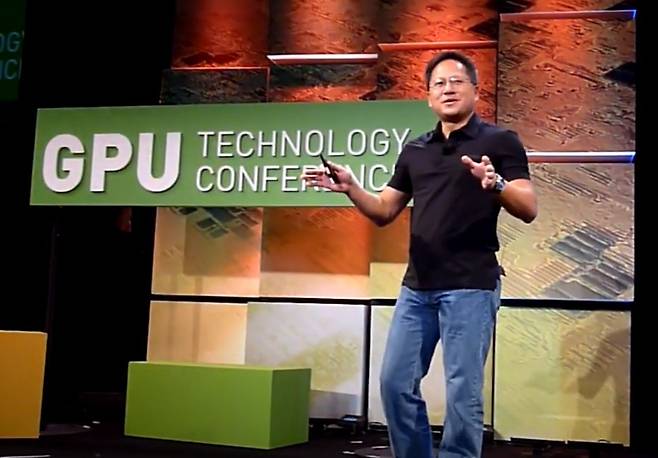2009년 엔비디아 GTC 콘퍼런스에서 젠슨 황 CEO가 발표하는 모습. 제프리 힌턴 토론토대 교수는 이 행사에서 영감을 얻었고, 이후 제자들과 AI 연구에 한 획을 그었다.