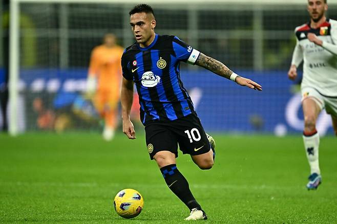 ▲ 인테르 밀란은 라우타로 마르티네스를 코파 아메리카와 파리 하계 올림픽에 내줄 가능성에 고민 중이다. ⓒ연합뉴스/AFP/REUTERS/EPA