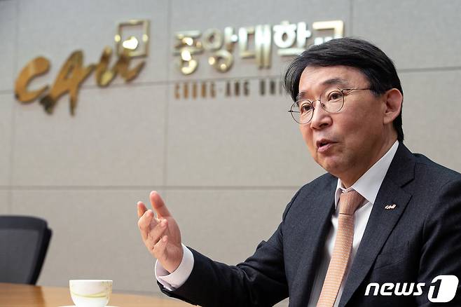박상규 한국대학교육협의회장(중앙대 총장)이 28일 서울 동작구 중앙대학교에서 뉴스1과 인터뷰하고 있다. 2024.3.28/뉴스1 ⓒ News1 이승배 기자
