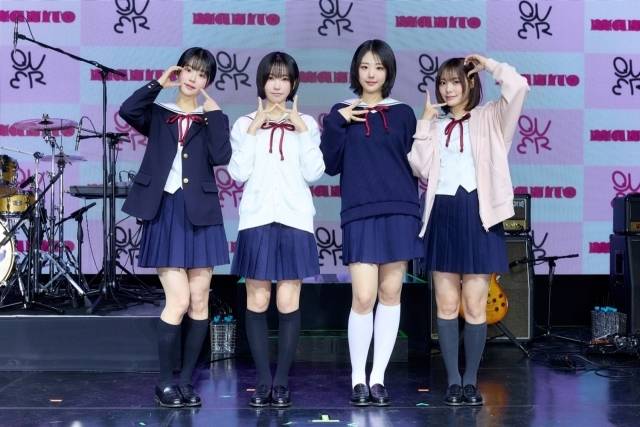 그룹 QWER 미니 1집 '마니또(MANITO)' 발매 기념 쇼케이스. / 타마고 프로덕션