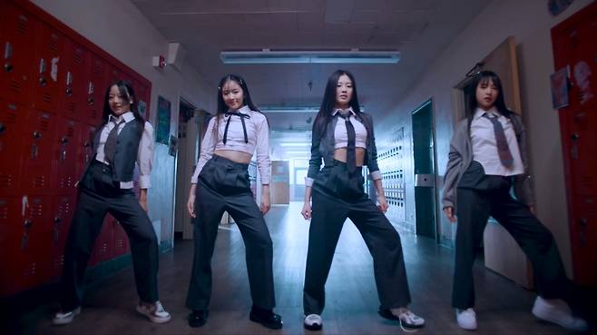 사진=VVUP ‘Locked On’ 뮤직비디오 캡처