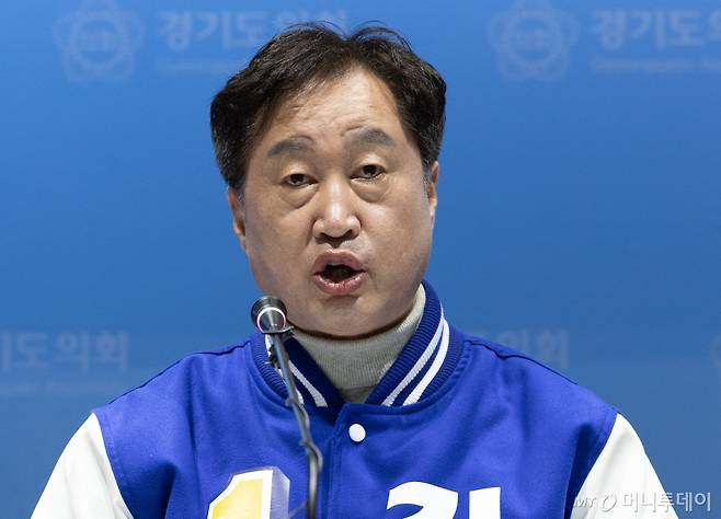 (수원=뉴스1) 이재명 기자 = 제22대 국회의원선거 수원정에 출마한 김준혁 더불어민주당 후보가 14일 오후 경기도 수원시 영통구 경기도의회 브리핑룸에서 열린 수원 지역 후보 합동 공약 발표 기자회견에서 발언을 하고 있다. 2024.3.14/뉴스1  Copyright (C) 뉴스1. All rights reserved. 무단 전재 및 재배포,  AI학습 이용 금지. /사진=(수원=뉴스1) 이재명 기자