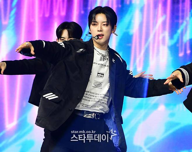 그룹 나우어데이즈 진혁. <강영국 기자>