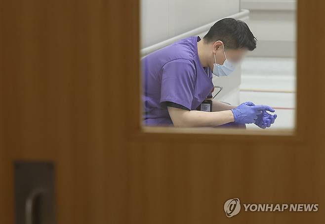 '잠깐의 휴식' (서울=연합뉴스) 김성민 기자