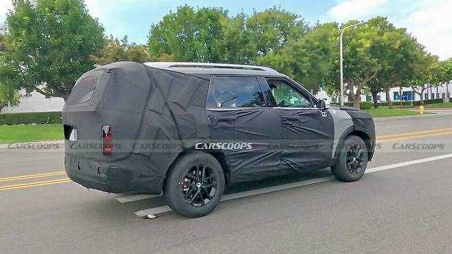 현대차 '팰리세이드 풀체인지' 테스트카 (출처 : Carscoops)