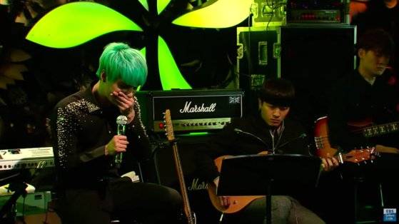 6년 만에 음악방송에 출연한 가수 김준수. [사진 EBS]