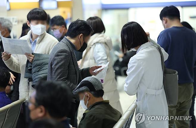 분주한 대학병원 (서울=연합뉴스) 김성민 기자