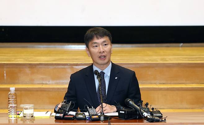 이복현 금융감독원장이 지난 2월 5일 오전 서울 여의도 금융감독원에서 열린 2024년도 금융감독원 업무계획 기자간담회에서 인사말을 하고 있다. /연합뉴스