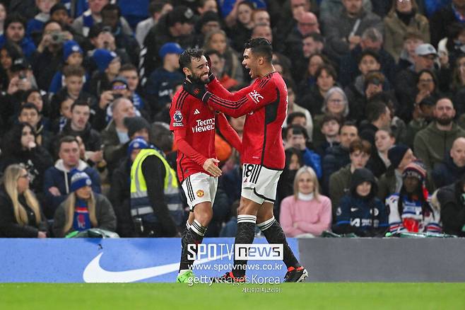 ▲ 맨체스터 유나이티드는 5일(한국시간) 영국 런던 스탬포드 브릿지에서 열린 2023-24 잉글랜드 프리미어리그 31라운드에서 후반 추가 시간에만 두 골을 허용하고 3-4로 무릎을 꿇었다.