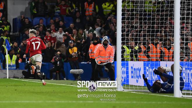 ▲ 맨체스터 유나이티드는 5일(한국시간) 영국 런던 스탬포드 브릿지에서 열린 2023-24 잉글랜드 프리미어리그 31라운드에서 후반 추가 시간에만 두 골을 허용하고 3-4로 무릎을 꿇었다.