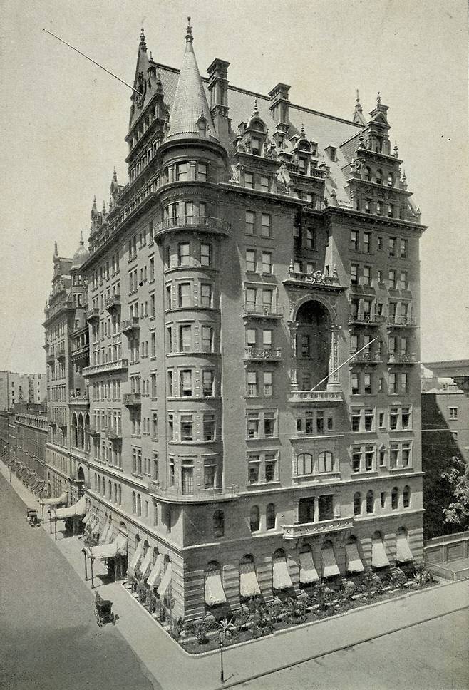 1893년 미국 뉴욕에 있던 월도프 호텔 외관.