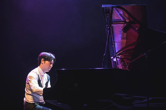 작곡가 겸 피아니스트 이루마. 이루마 공식 홈페이지 캡처