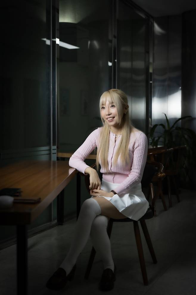 크리에이터 '아랄라' 운영자 김아라씨는 콘텐츠 제작에 있어서 가장 중요한 것은 자신만의 개성이라고 강조했다. [사진 신인섭 기자]&nbsp;