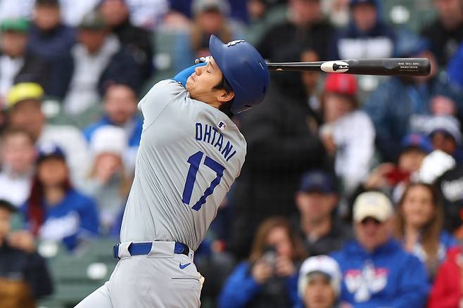 오타니가 8일 컵스전 1회 이마나가의 시속 152km 포심 패스트볼에 헛스윙 삼진을 당하고 있다. AFP=연합뉴스