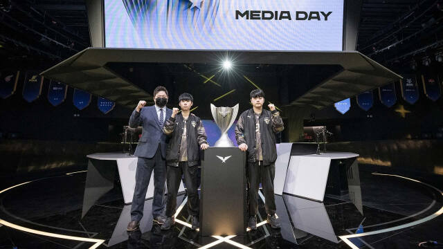 지난 9일 2024 LCK 스프링 파이널 미디어데이에 참가한 젠지 선수단. LCK