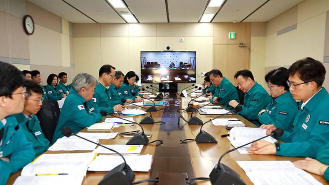 중앙사고수습본부 제31차 회의 주재하는 조규홍 장관 [사진 제공: 연합뉴스]