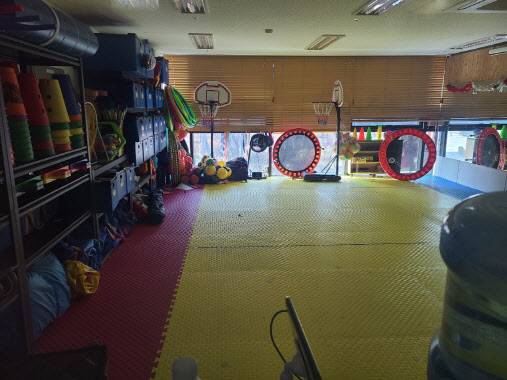 ‘막대기 살해’ 사건이 벌어진 스포츠센터 내부 전경 모습.