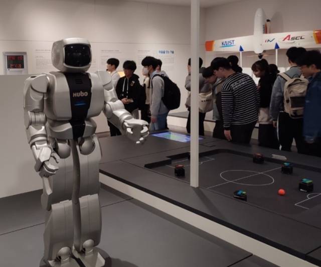 ▲전북과학고 1학년 학생들이 올해 3월 25일 대전의 카이스트를 방문했다. ⓒ전북과학고 홈페이지