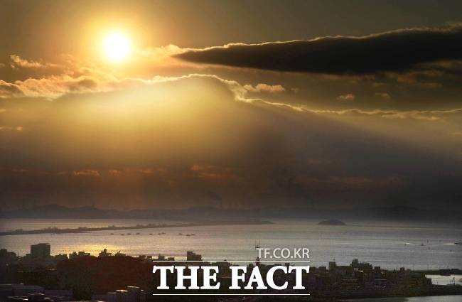 순간이 아름다운 ‘옥구공원’ 일몰 장면./시흥시