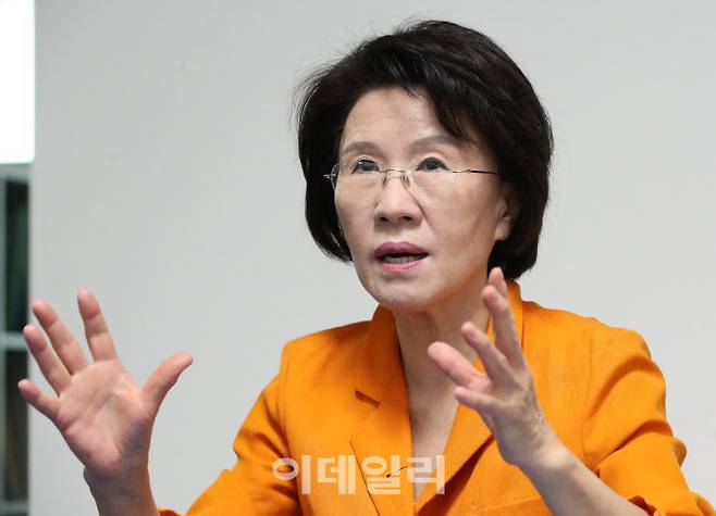 진수희 전 보건복지부 장관이 14일 서울 성수동 모처에서 이데일리와 인터뷰를 하고 있다. (사진=방인권 기자)