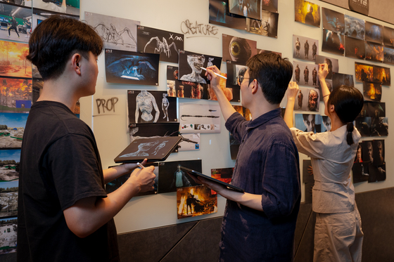 Employees from Westworld work on the visualizations of creatures in season 1 of the Netflix series "Sweet Home" (2020). [WESTWORLD]