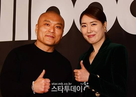미국 빌보드 마이크 반 CEO(왼쪽), 빌보드 코리아 김유나 대표. 사진l강영국 기자