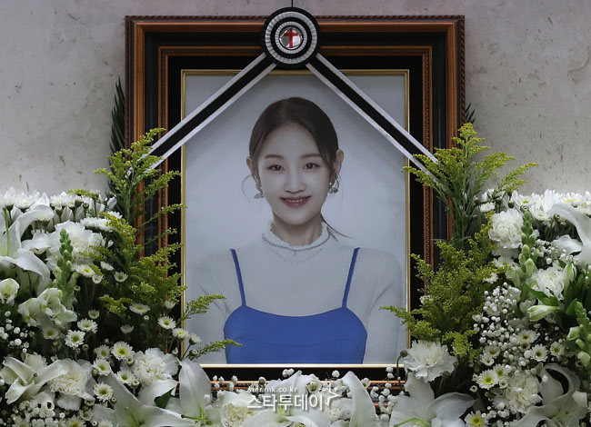 고(故) 박보람의 빈소가 15일 서울 풍남동 아산병원 장례식장에 마련됐다. 사진|사진공동취재단