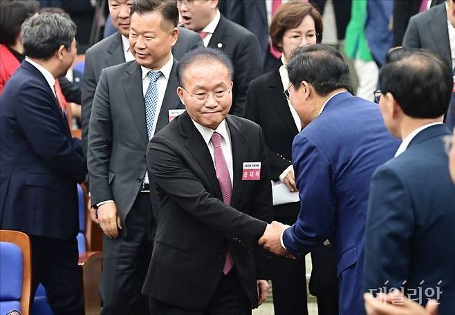 윤재옥 국민의힘 원내대표 겸 당대표 권한대행이 16일 서울 여의도 국회에서 열린 22대 국회 국민의힘·국민의미래 당선자 총회에 참석하고 있다. ⓒ데일리안 홍금표 기자