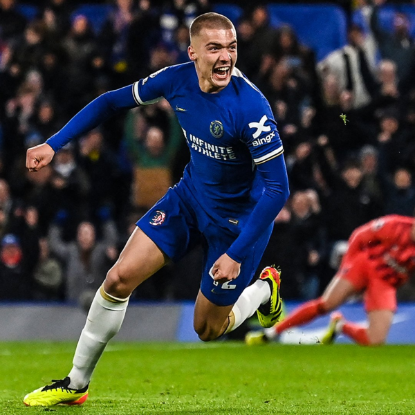 사진=블리처리포트 풋볼.&nbsp;첼시의 특급 유망주 알피&nbsp;길크리스트가 데뷔골을 넣고 기뻐했다. 페널티킥 싸움으로 어수선했던 첼시의 6-0 대승을 장식했다.